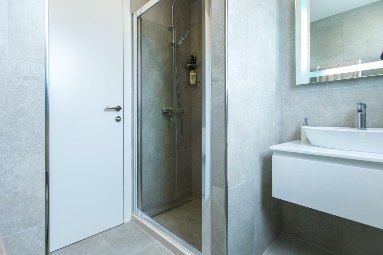 Spacious Modern Apartment Close To The Beach Dubrovnik Bagian luar foto